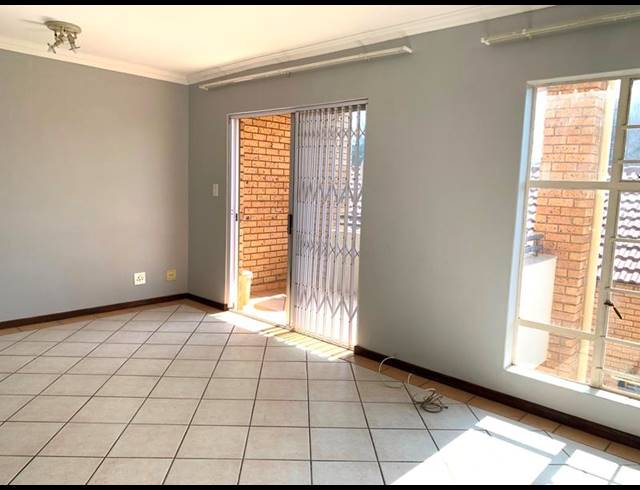 2 BEDROOM APARTMENT FOR SALE IN DIE HOEWES